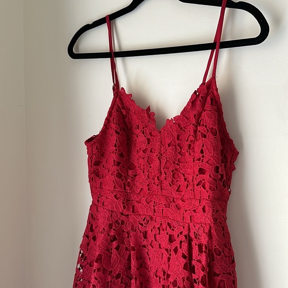 ASTR The Label NWT Red Lace A-Line Midi Dress - Picture 2 of 9